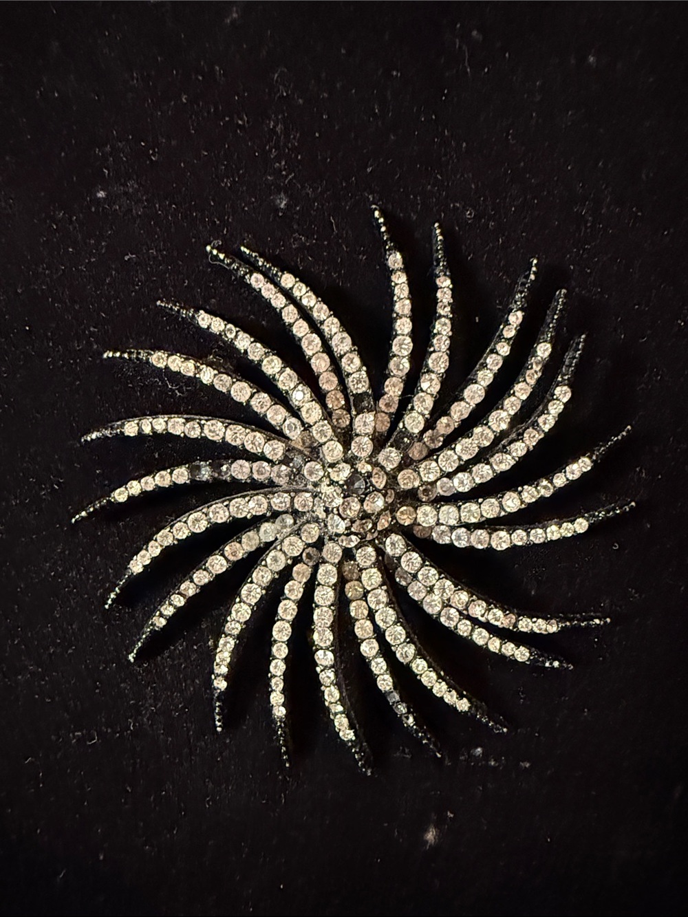 Vintage Sunburst Rhinestone Brooch - Silver-Tone Sparkle